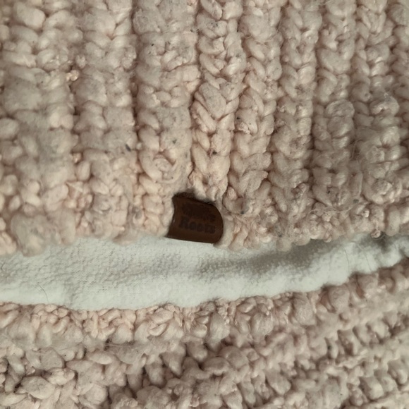 Roots kids hat and scarf set age 3-5 - Picture 4 of 5